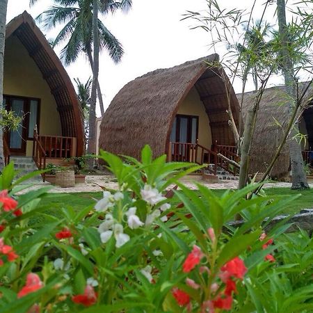 Hotel Karimun Lumbung Karimunjawa-Inseln Exterior foto