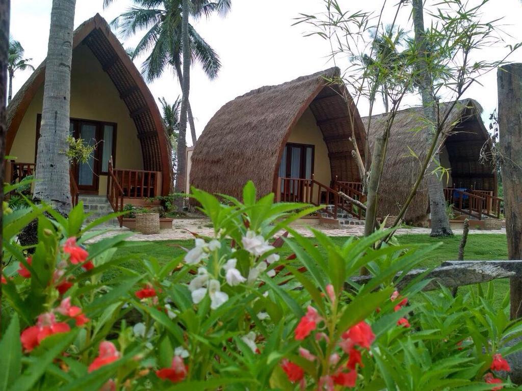 Hotel Karimun Lumbung Karimunjawa-Inseln Exterior foto